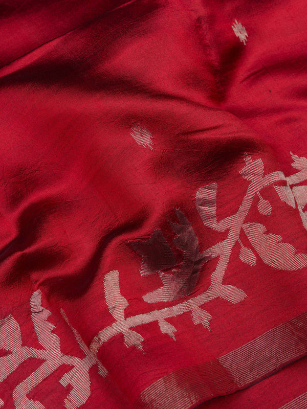 Chilli red handwoven silk jamdani saree with floral vines border and golden zari selvedge.