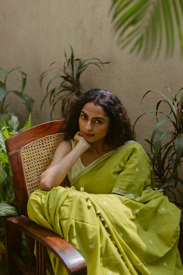 lime green and white jamdani saree