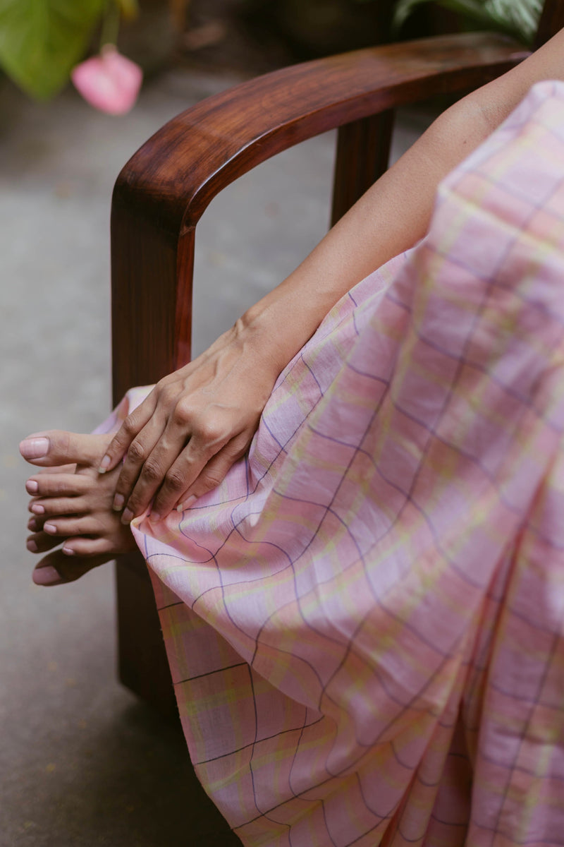 Traditional Bengal handloom saree in soft pink checks