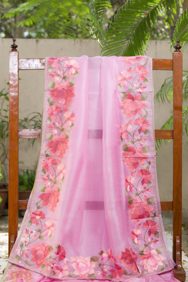 Elegant Rosealine Pink Saree with Embroidered Flowers