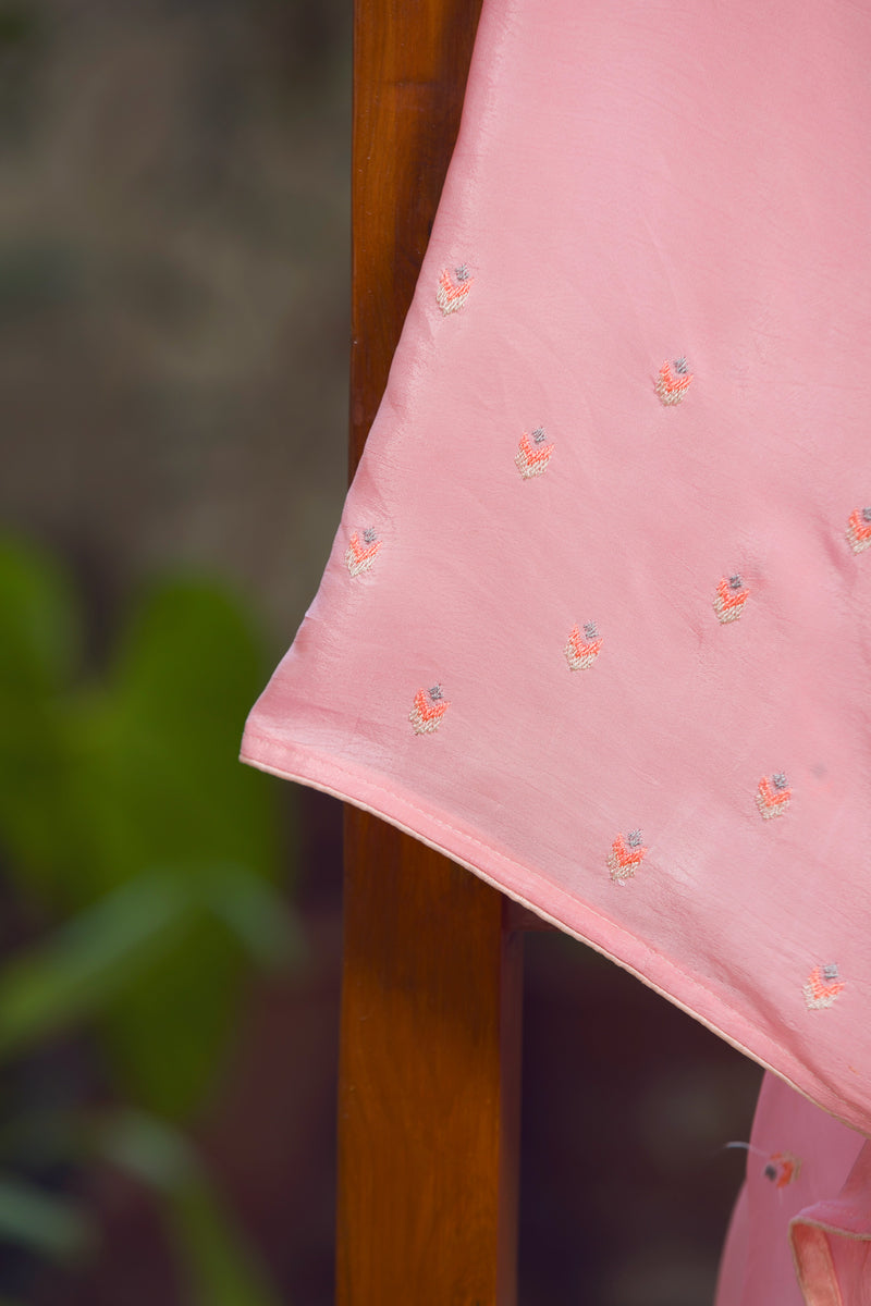 Pink Poise Silk Organza Saree with Modern Design and Embroidery – Showcasing the modern design and embroidery of a pink silk organza saree.
